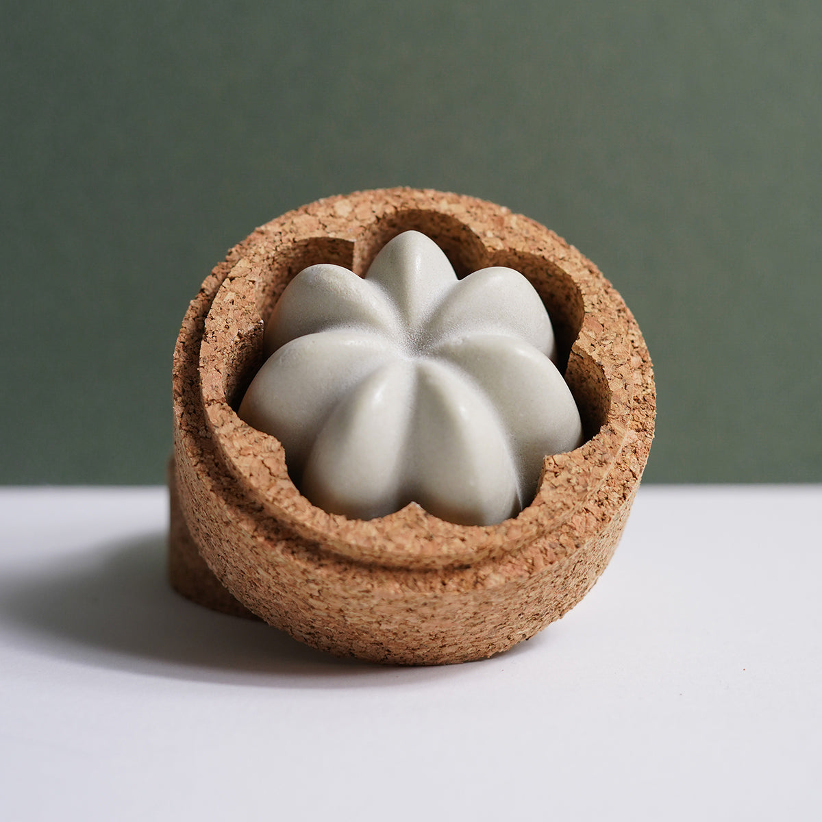 The Round Cork Case